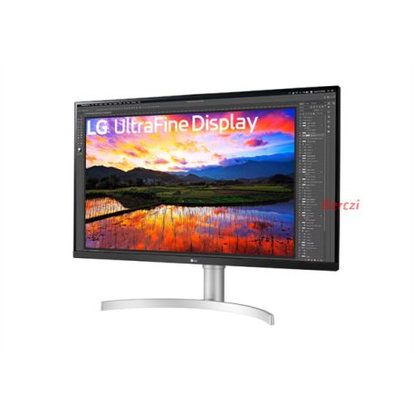 LG IPS monitor 31.5" 32UN650K, 3840x2160, 16:9, 350cd/m2, 5ms, 2xHDMI/DisplayPort, hangszóró